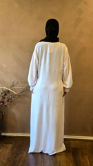 Gathered Sleeve Closed White Abaya