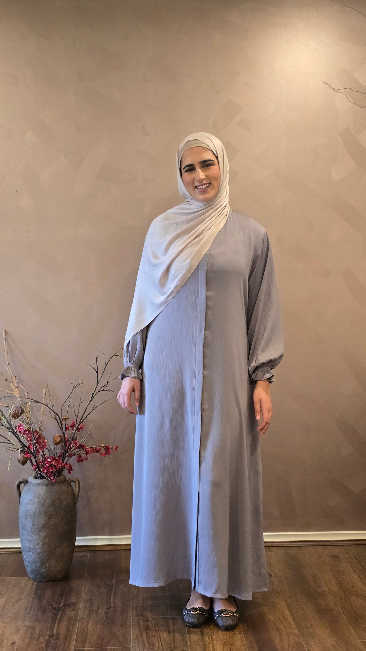 Grey Gathered Sleeves Abaya